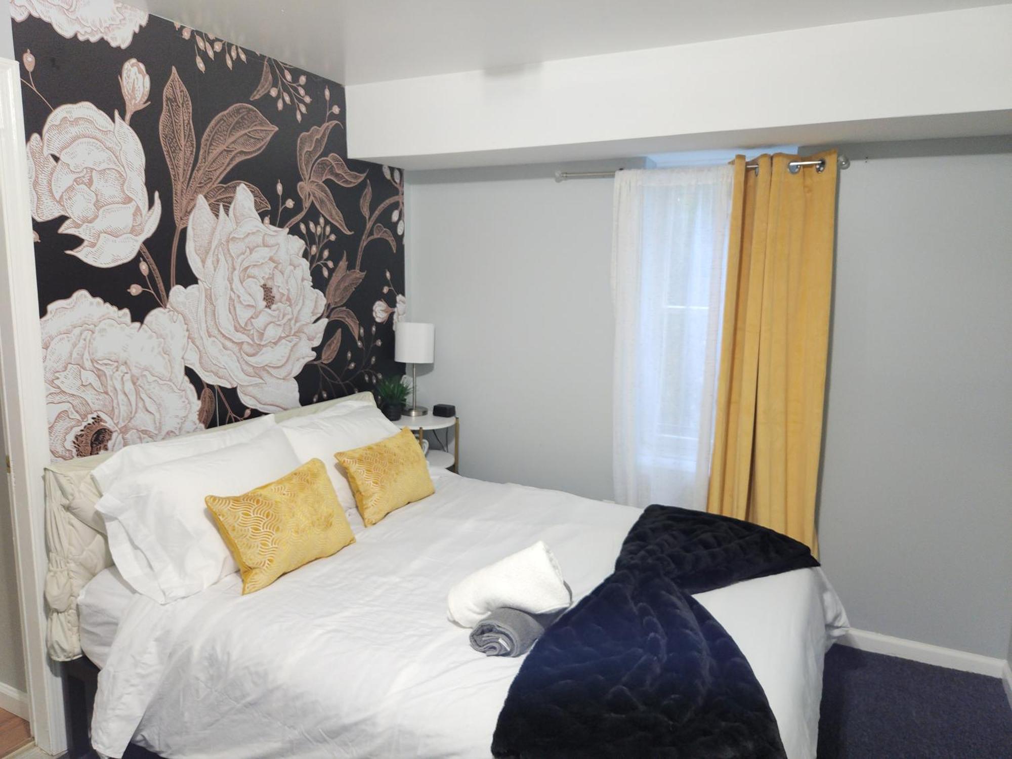 Entire 2-Bed Private Apt - Ewr/Nyc/Outlet Mall Ньюарк Екстер'єр фото