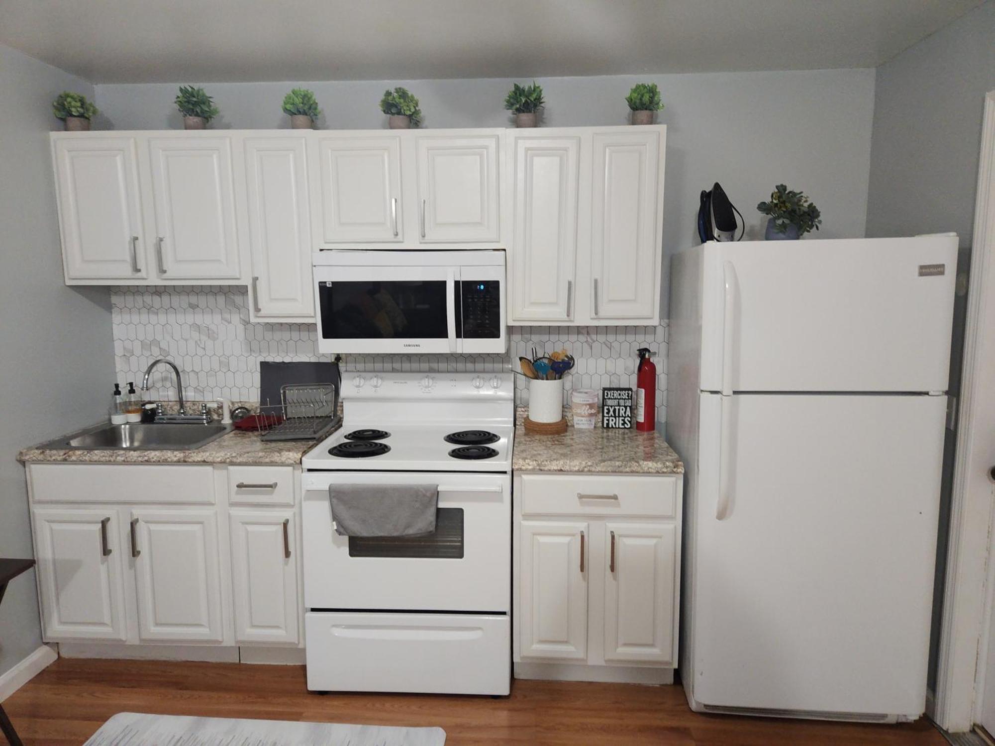 Entire 2-Bed Private Apt - Ewr/Nyc/Outlet Mall Ньюарк Номер фото